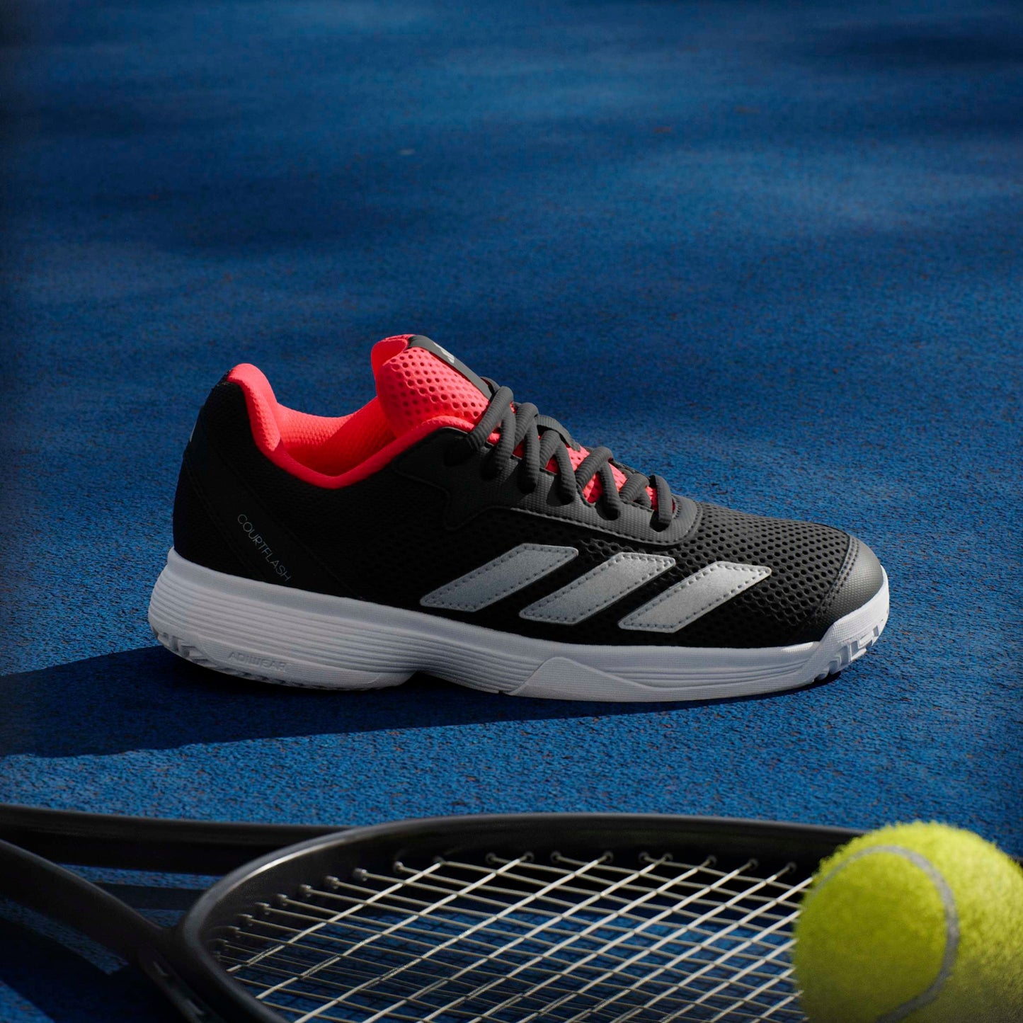 ADIDAS SHOE COURTFLASH KID BLACK/RED (SS26)