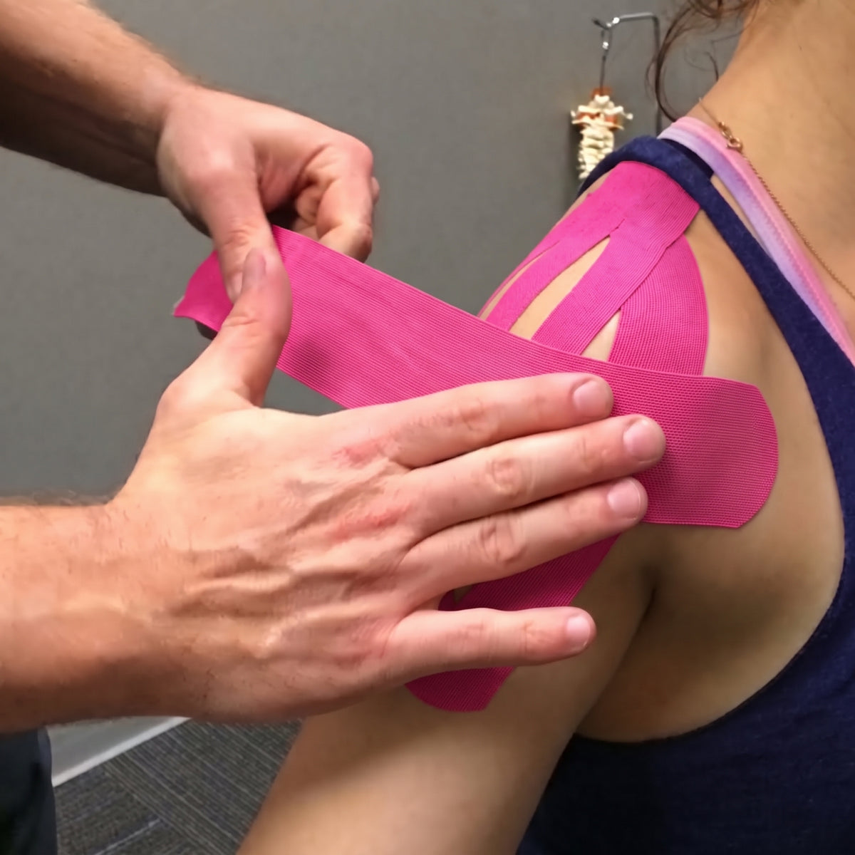 ROCKTAPE STANDARD ROLL 5CM X 5CM PINK