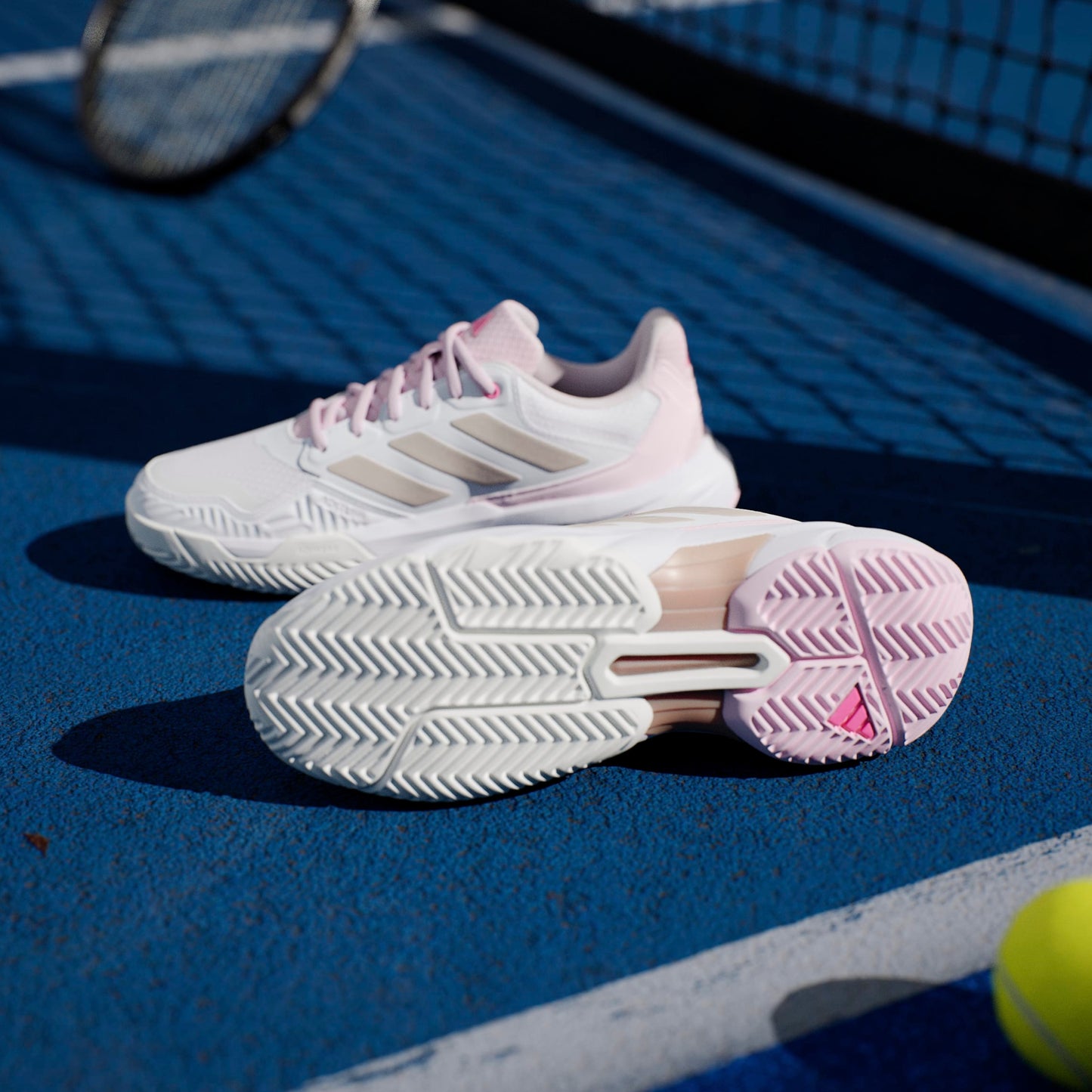ADIDAS SHOE COURTJAM CONTROL 3 WN WHITE/ LUCID PINK (AW25)